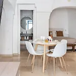 Privateterrace, 5min Center, 2kitchens ,micasa Semesterbostad *