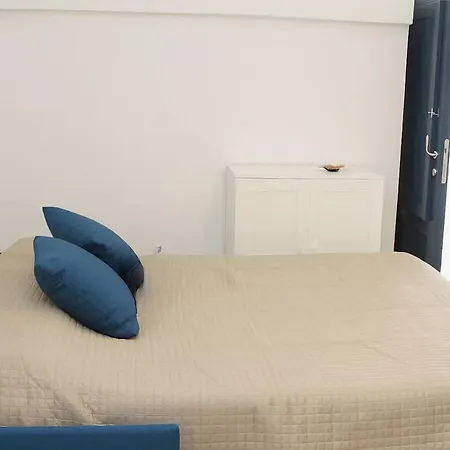 בית נופש Privateterrace, 5min Center, 2kitchens ,micasa *